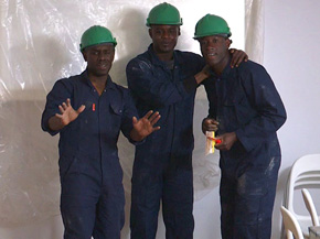 3 workers blacks fuck the boss home 2